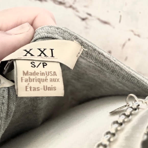 Forever 21 Razor Back Lace Top - Picture 6 of 7